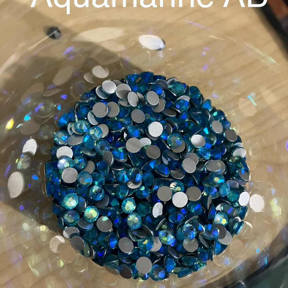Ss20 Aquamarine AB Flatback rhinestones